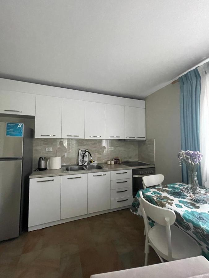 Anna'S Apartment 티라나 외부 사진