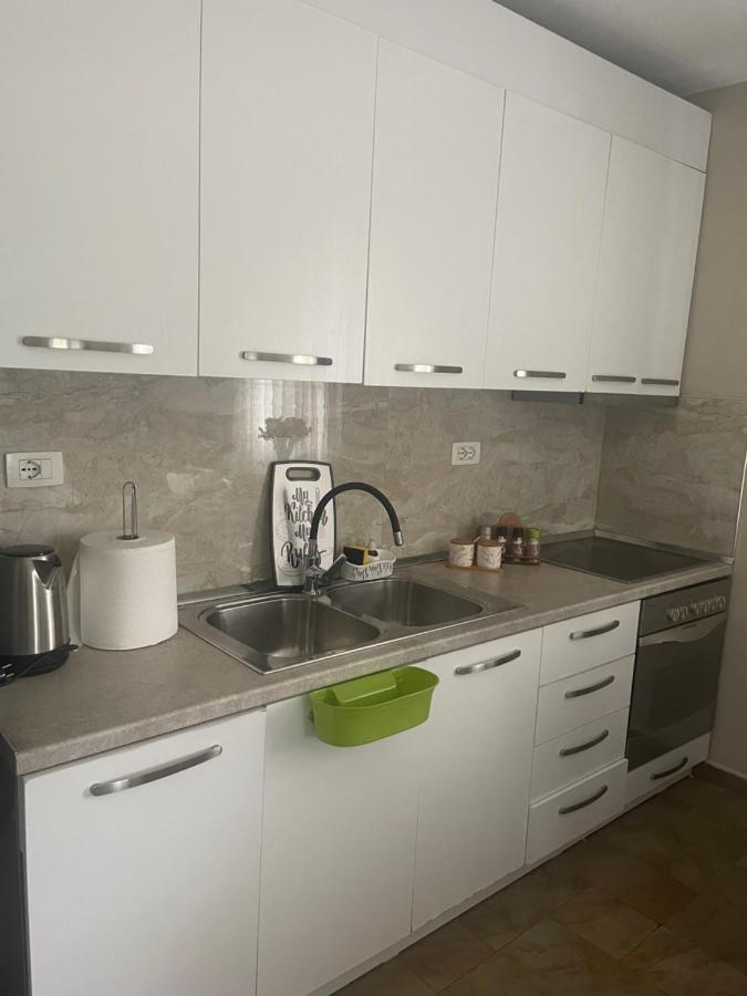 Anna'S Apartment 티라나 외부 사진