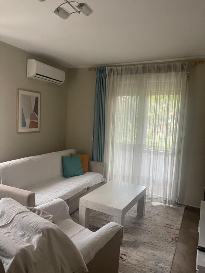 Anna'S Apartment 티라나 외부 사진